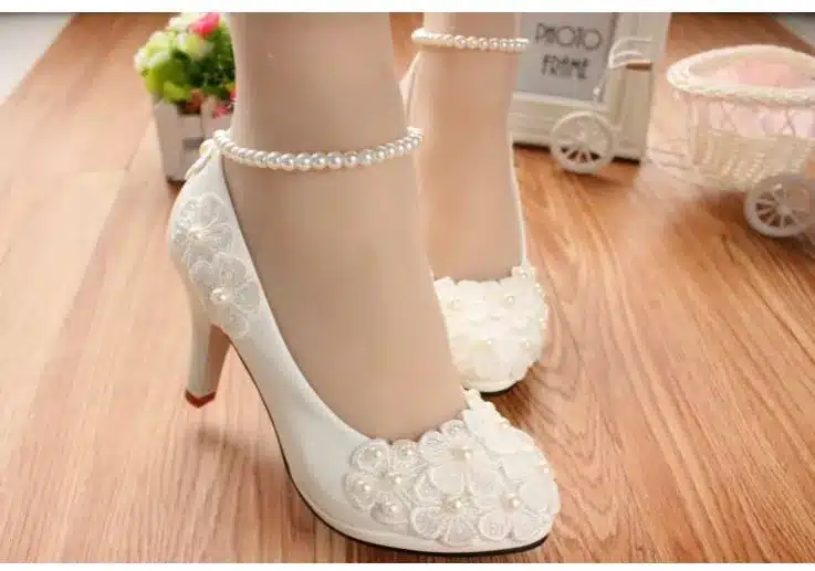 MIDDLE/LOW/HIGH HEELS white pumps shoes with lace flowers cheap low price, bridal pearls anklets party pumps, TG005 women's shoe 23