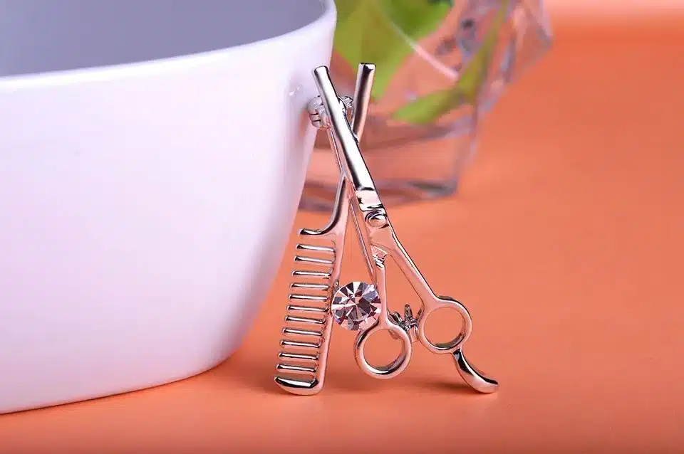 Tool Jewelry Scissors Combs Brooch For Personality Women Broches Collar Accessoris Hijab Pins For Esmalte De Unhas Relogio Vaz 10