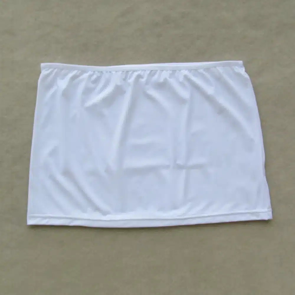 valge lühike seelik elastse vööosaga