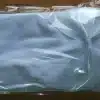 valged sukad lipsukestega pakendis