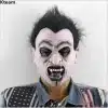 hirmutav mask mustade juuste ja veriste hammastega