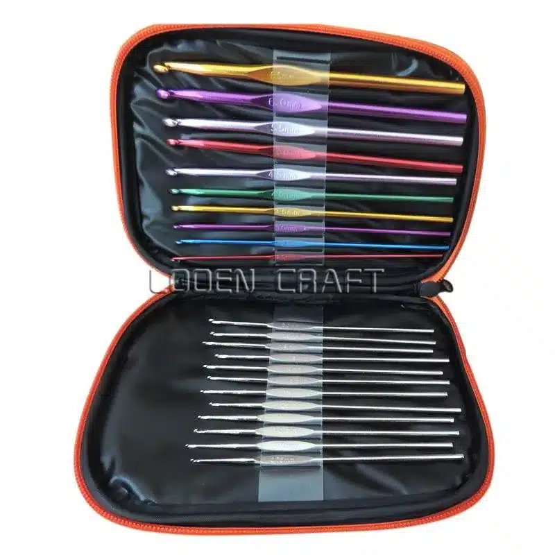 Looen Random 10pcs Aluminum Crochet Hooks And 12Pcs Silver Hooks Needles Knit Weave Stitches Knitting Craft With Five Color Case 14