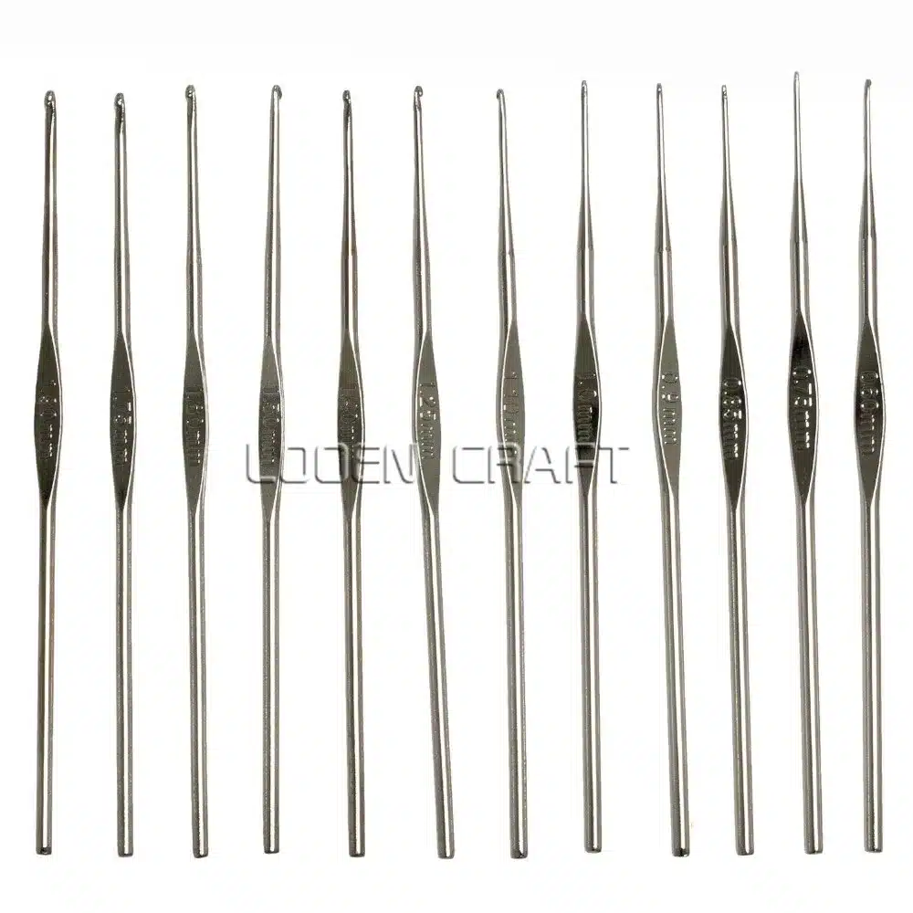 Looen Random 10pcs Aluminum Crochet Hooks And 12Pcs Silver Hooks Needles Knit Weave Stitches Knitting Craft With Five Color Case 17