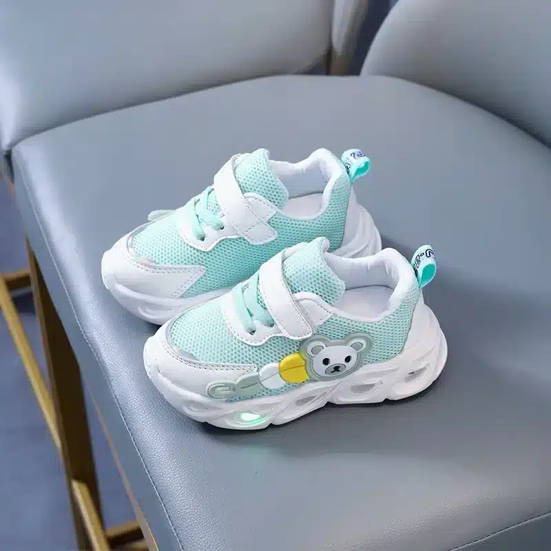 2023-Autumn-Luminous-Sneakers-for-Girls-Boys-Led-Light-Up-Casual-Shoes-Kids-Breathable-Mesh-Sports-2 – saadaval Tootemaailm e-kaubamajas