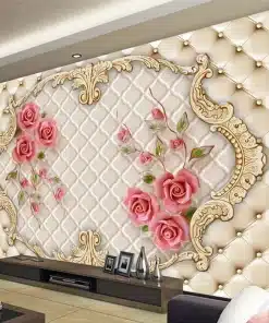 beež tapeet roosade roosidega ja kuldsete ornamentidega