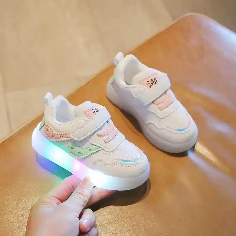 Baby-Led-Shoes-For-Boys-Girls-Luminous-Toddler-Shoes-For-Kids-Soft-Bottom-Sneakers-With-LED-2 – saadaval Tootemaailm e-kaubamajas