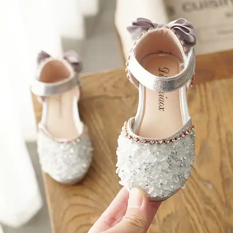New-Kids-Leather-Shoes-Girls-Wedding-Shoes-Children-Princess-Sandals-Sequins-Bow-Girls-Casual-Dance-Shoes-2 – saadaval Tootemaailm e-kaubamajas
