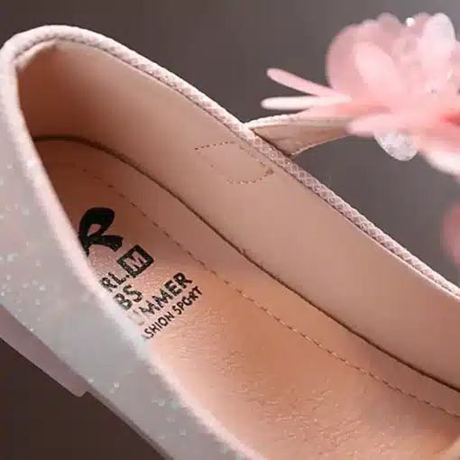 Kids-Leather-Girls-Shoes-Shining-Flowers-Princess-Shoes-For-Baby-Party-Wedding-Children-Flats-Spring-Summer-5 – saadaval Tootemaailm e-kaubamajas