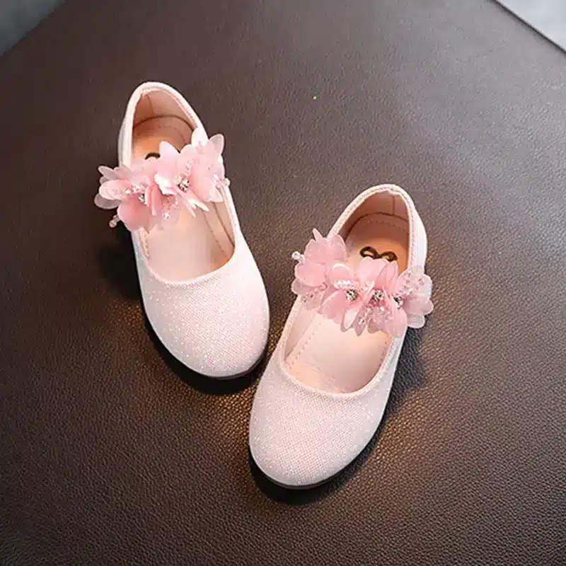 Kids-Leather-Girls-Shoes-Shining-Flowers-Princess-Shoes-For-Baby-Party-Wedding-Children-Flats-Spring-Summer-2 – saadaval Tootemaailm e-kaubamajas