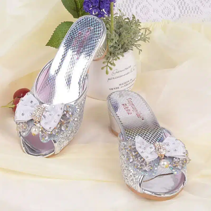 Girls-Summer-Sandals-Slipper-Sequined-Princesse-Children-High-Heel-Party-Dress-Shoes-Leather-Slipper-For-Kids-3 – saadaval Tootemaailm e-kaubamajas