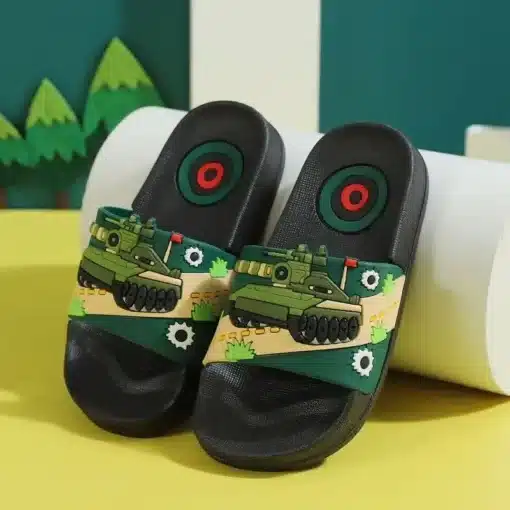 mustad laste plätud tankide ja sihtmärgi kujundusega