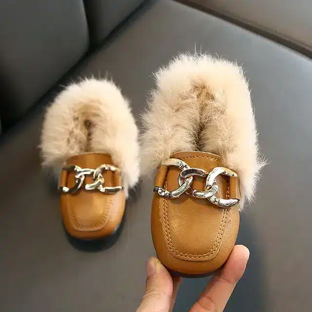 Koheva karvaga loafer kingad | E-pood Tootemaailm Koheva karvaga loafer kingad