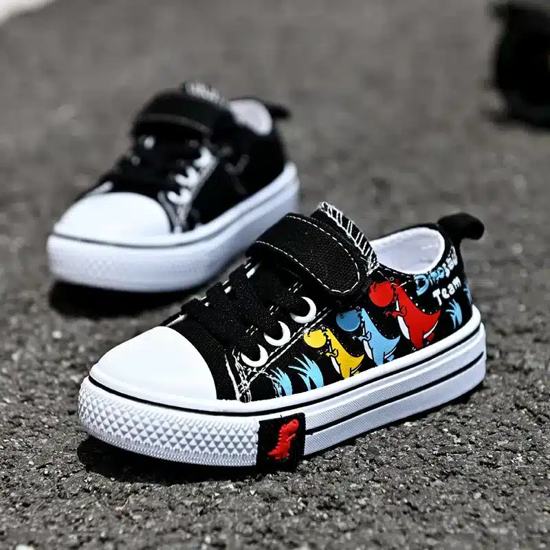Children-cartoon-canvas-shoes-boys-and-girls-casual-low-top-shoes-baby-spring-and-autumn-breathable-2 – saadaval Tootemaailm e-kaubamajas