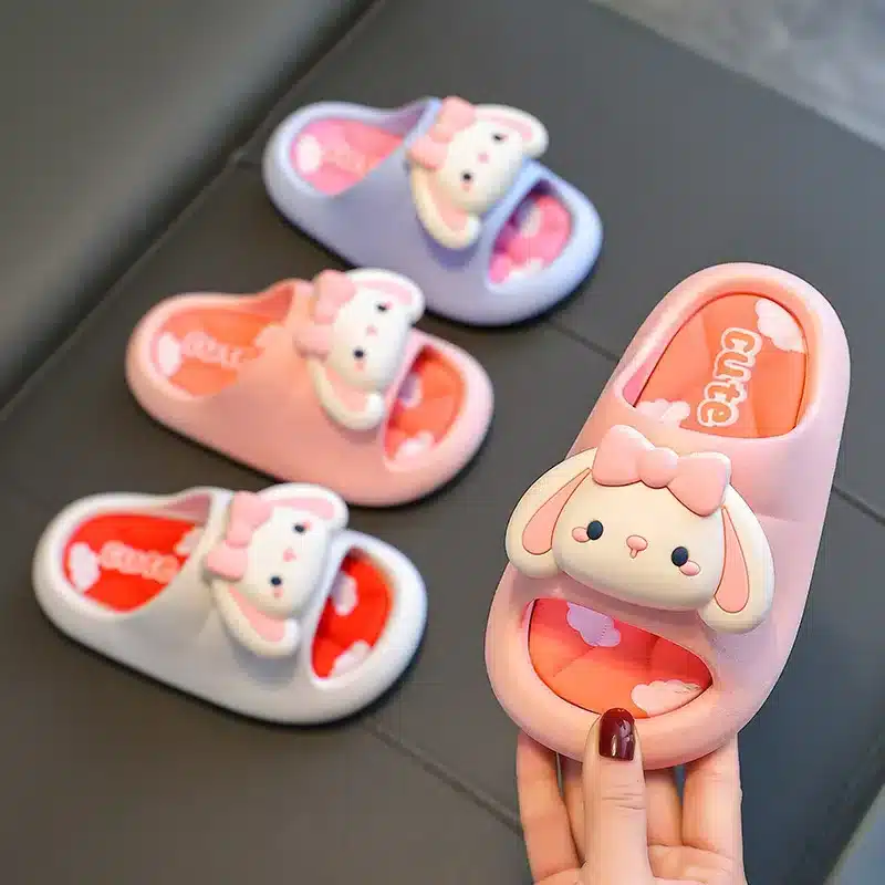 Summer-Children-Slippers-Cartoon-Indoor-Anti-Slip-Boys-Bathroom-Slippers-2-10-Years-Old-Cute-Soft-3 – saadaval Tootemaailm e-kaubamajas