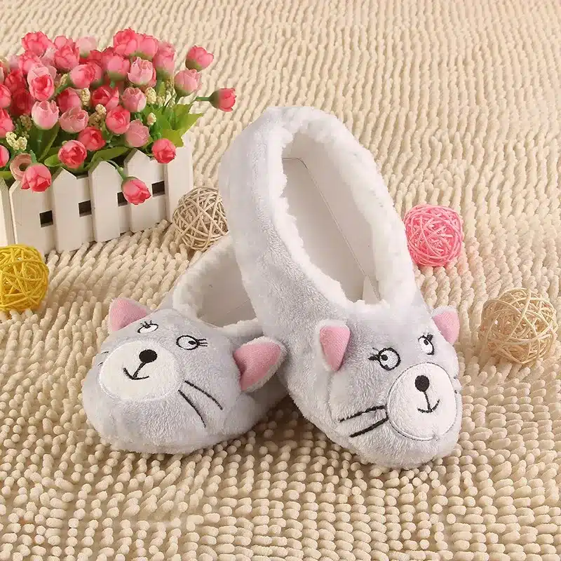 2017 New Warm Flats Soft Sole Women Indoor Floor Slippers/Shoes Animal Shape White Gray Cows Pink Flannel Home Slippers 6 Color 17