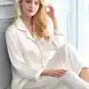 Luksuslik naiste pidžaamakomplekt, valmistatud 100% mulberry siidist, suveks ja sügiseks, pikkade varrukatega ja pahkluuni ulatuvate pükstega, elegantse stiiliga.